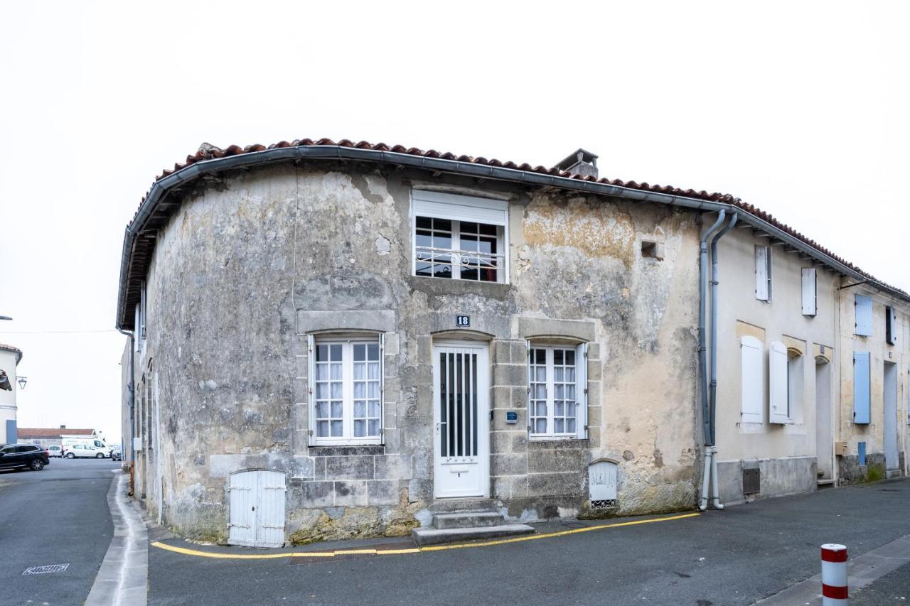 Laconciergeriejonzac, Residence Georgeon 외부 사진